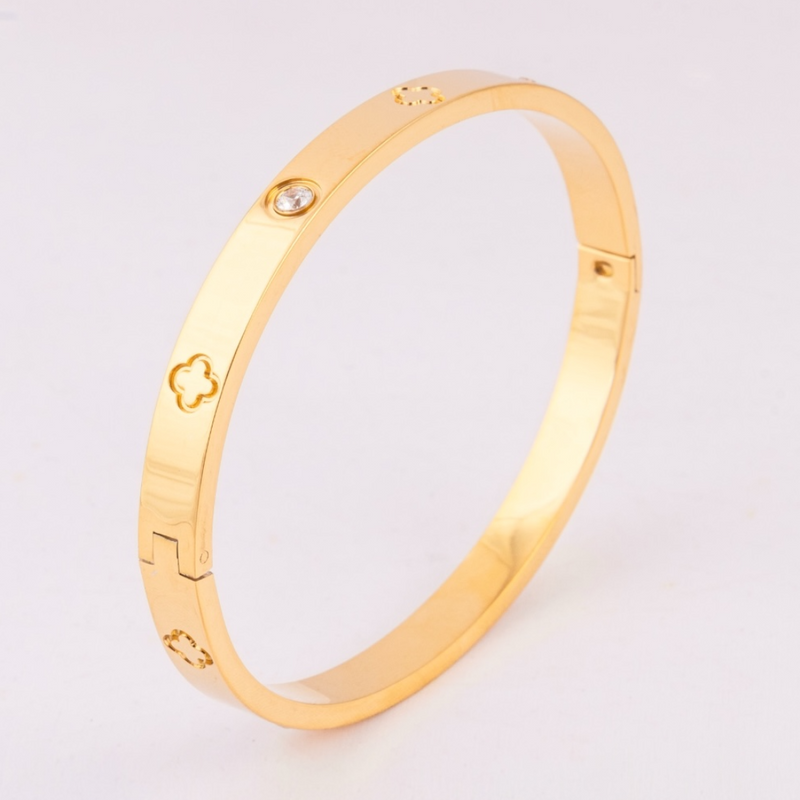 Gold Clover Crystal Bracelet